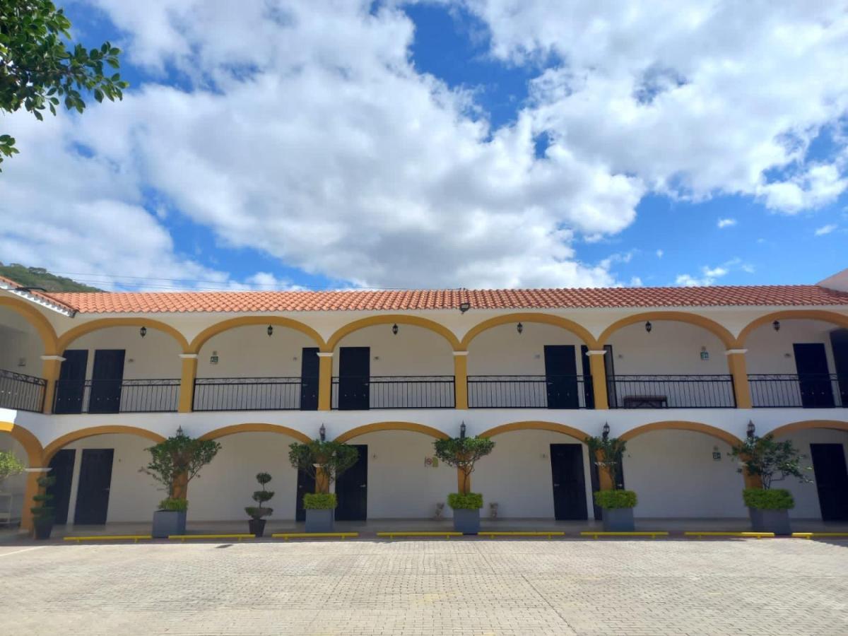 Casa Blanca Hotel Jalpan Dış mekan fotoğraf